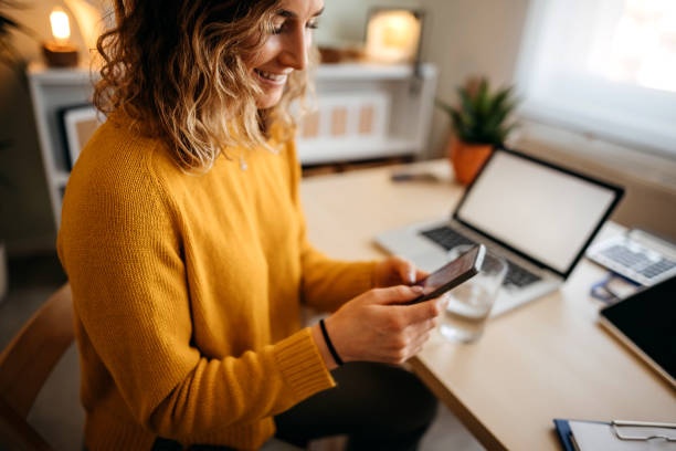 Inbound/Outbound Sales - Remote - English language - Neutral Accent!